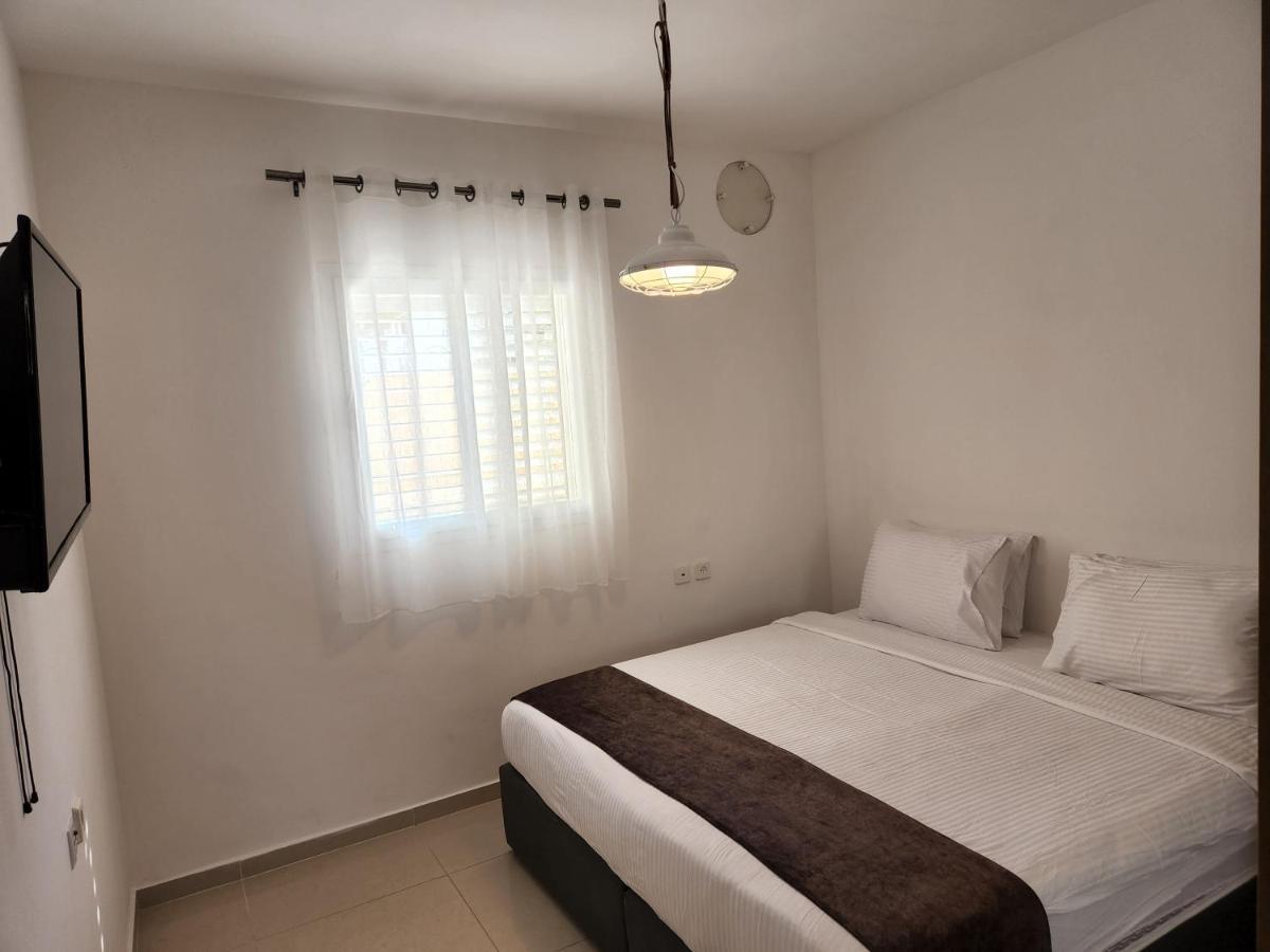 Melony Apartments Al Hyam Eilat Bagian luar foto